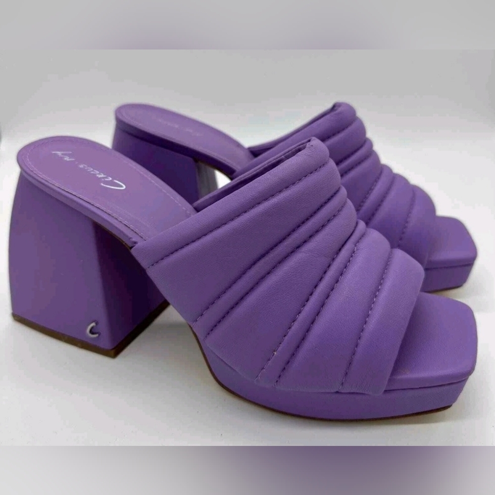 Sam Edelman Purple  Size 7 Runns Half Size Smaller ( NEW WITHOUT BOX )